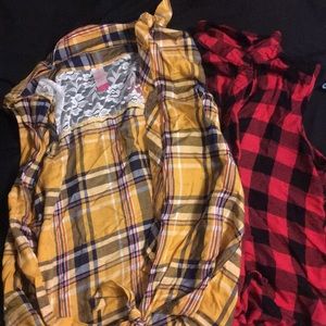 Sleeveless plaid shirts